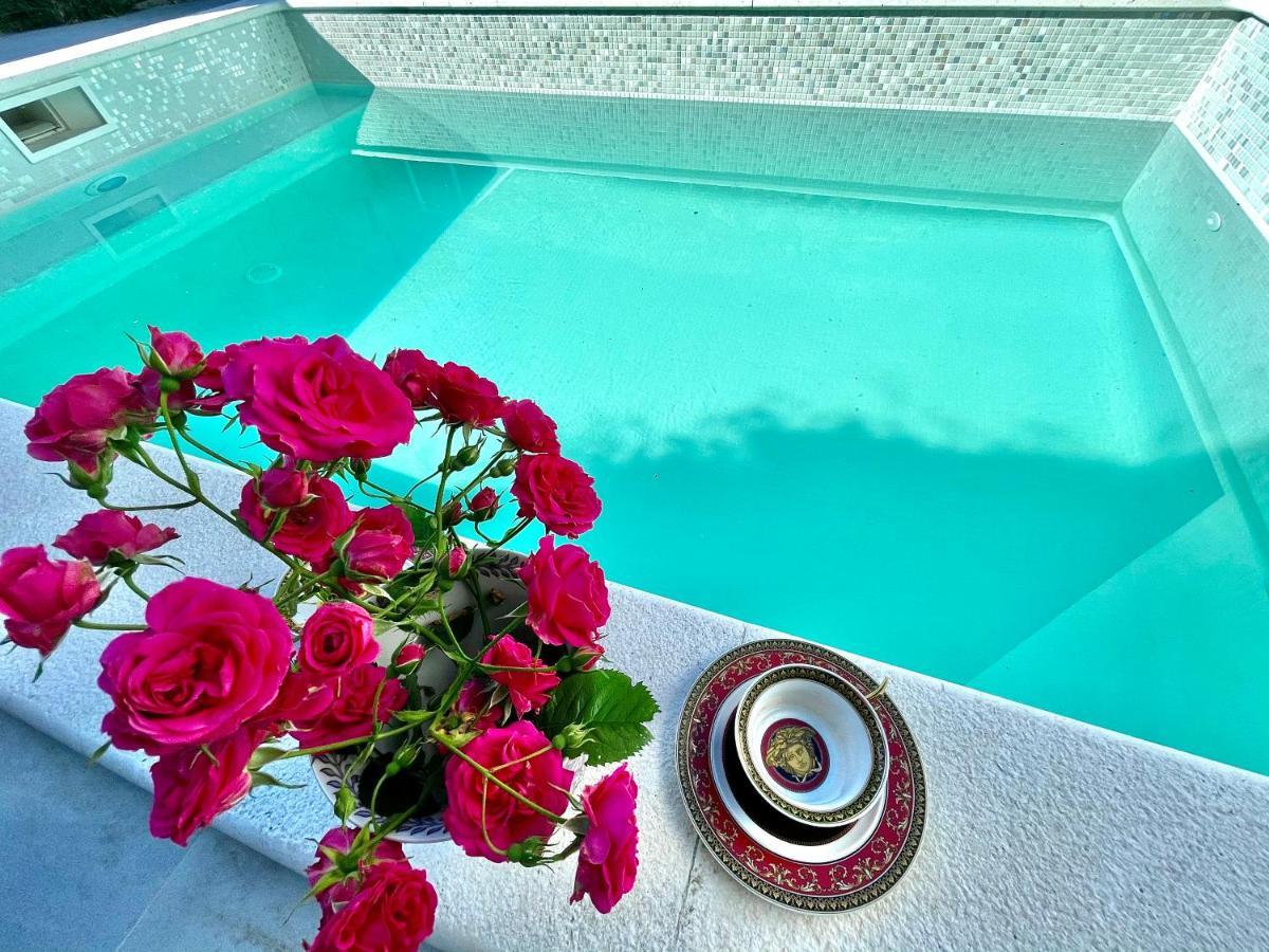 Maison Laurel - Beautiful Stone Estate With Private Pool, Near Split And Omis Gata المظهر الخارجي الصورة