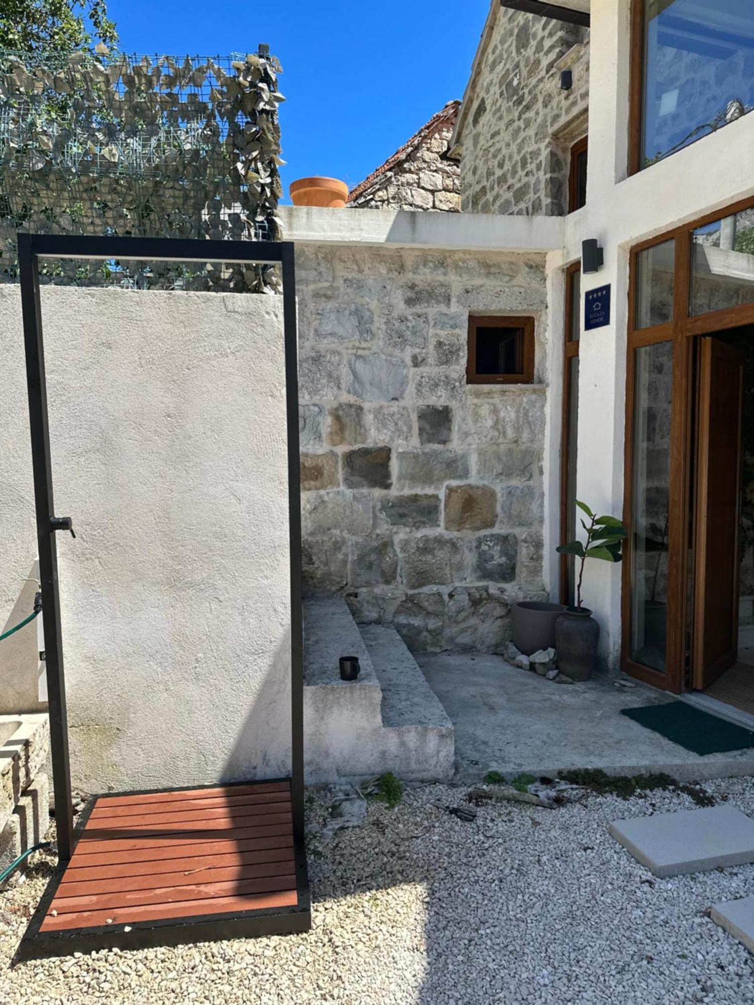 Maison Laurel - Beautiful Stone Estate With Private Pool, Near Split And Omis Gata المظهر الخارجي الصورة